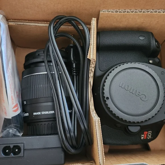 Canon EOS Rebel T3i Camera Kit 18-55 Mm Lense - Picture 4 of 12